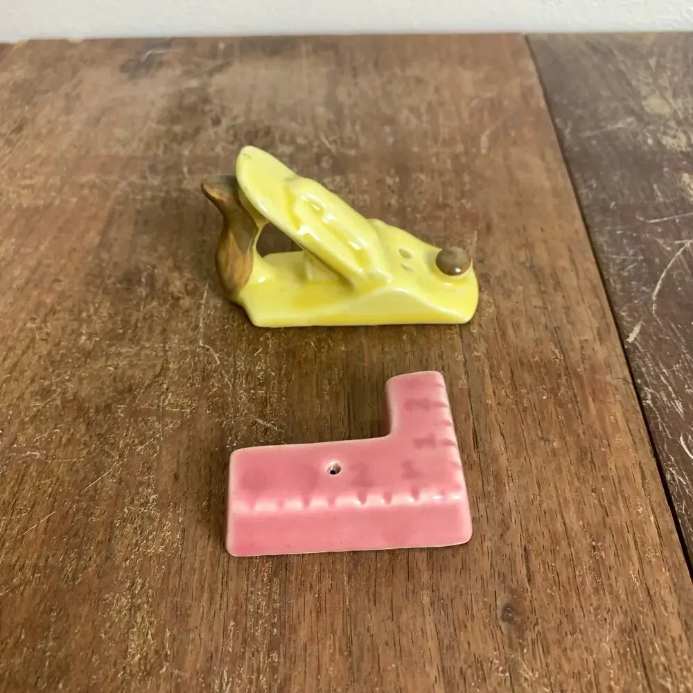 Ceramic Wood Plane Carpenter Square Salt & Pepper Shakers‎ MCM Vintage